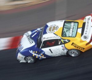 In der Geschichte des Porsche Supercup waren auch über 30 Formel 1-Fahrer im VIP-Auto am Start: hier Ralf Schumacher im 993 3.8 Cup