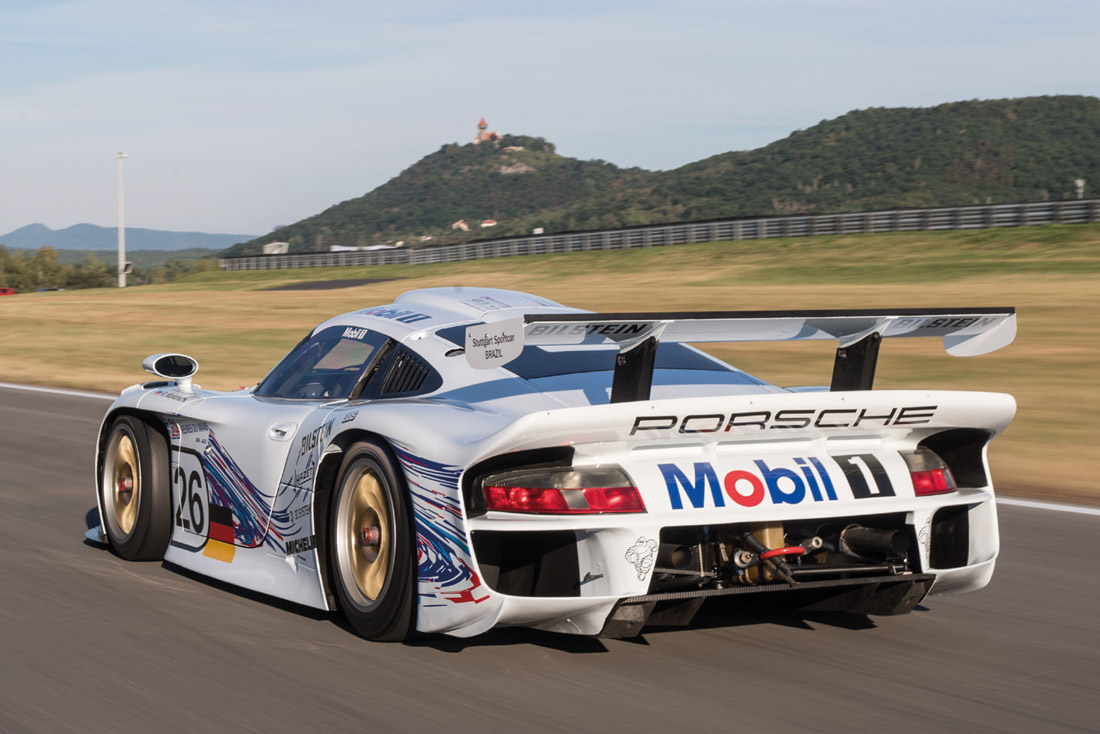 Der Porsche Evo versucht dein bester Freund zu sein