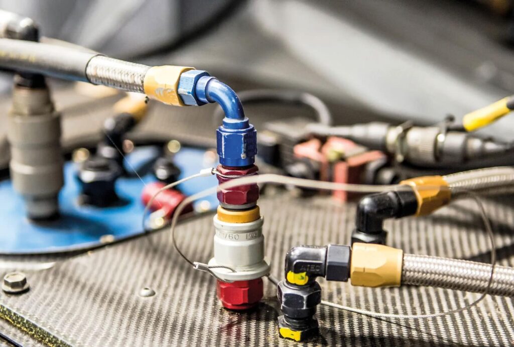 Das Schalterpult des Mercedes 190 Evo