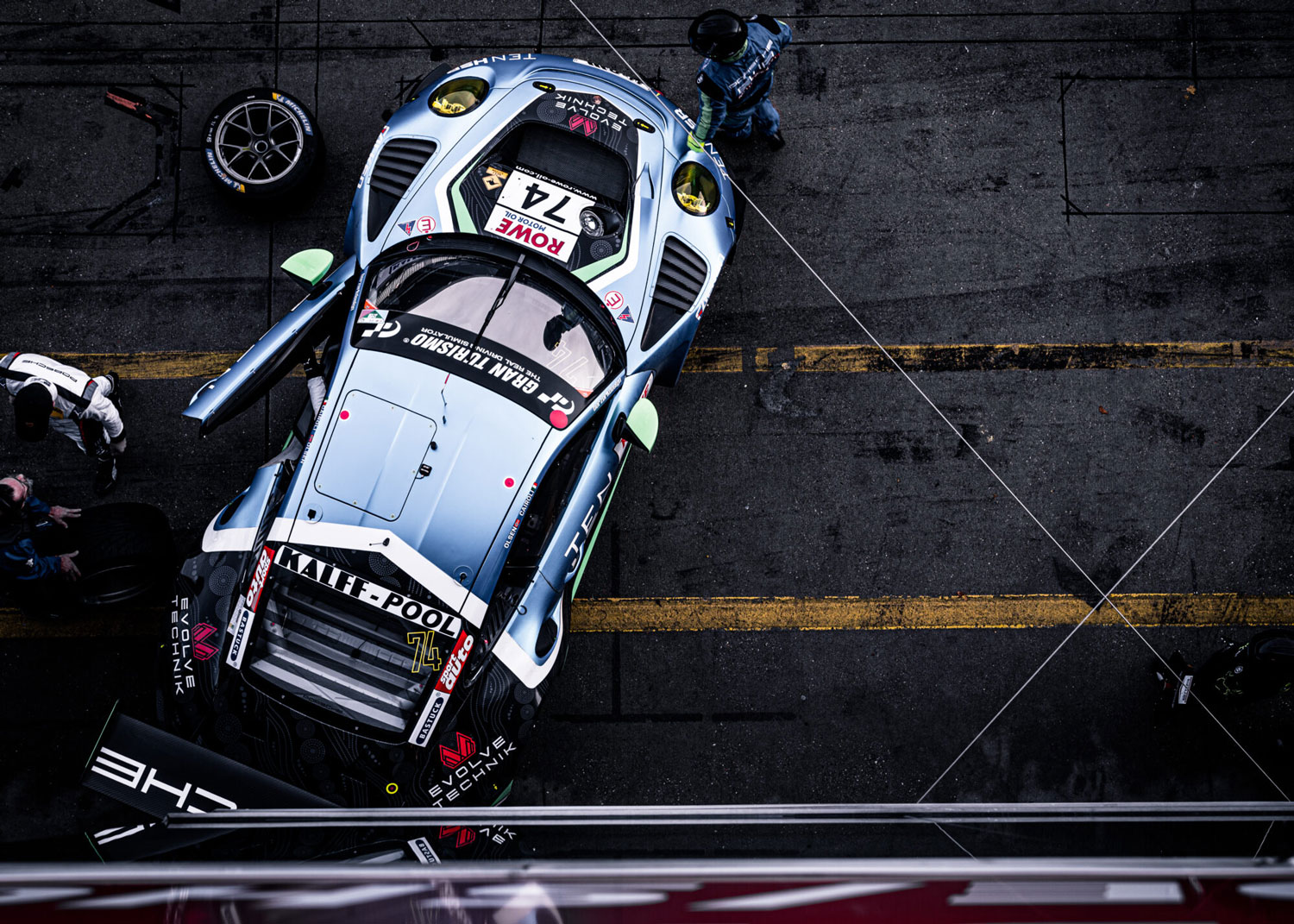 curbs-klassischer-motorsport-magazin-der-untergang-der-nls