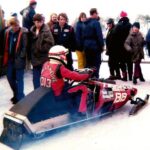 gilles-villeneuve-curbs-magazin-klassicher-motorsport-snowmobiel