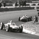 sharknose-des-ferrari-156-Trips-vor-Hill-in-der-Hugenholtzbocht-von-Zandvoort