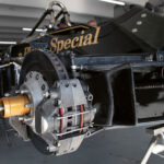 AP Bremssättel und innbelüftete Bremsscheiben im Lotus 87b