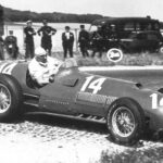 Vergessene-Rennstrecken--Reims-curbs-historischer-motorsport-…zur-„Thillois“-Spitzkehre-–-hier-José-Froilàn-Gonzá-les-im-Ferrari-Tipo-375-dort,-Zweiter-im-GP-Frankreich