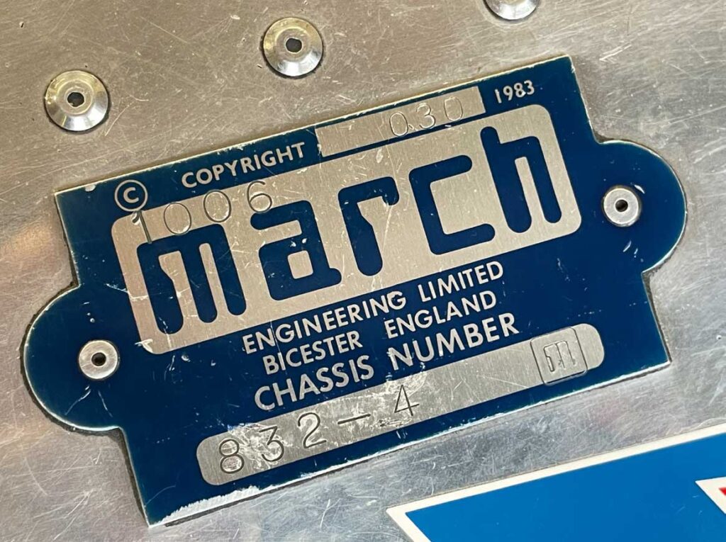 March-832-4-F2-curbs-historischer-motorsport-magazin-Chassisplakete