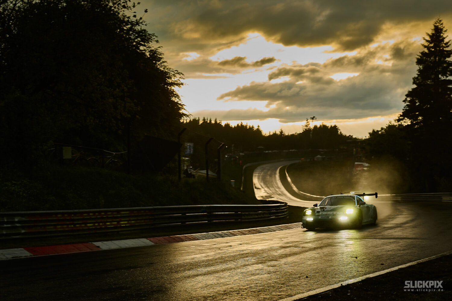 ADAC RAVENOL 24h Nürburgring 2026 Bild 9